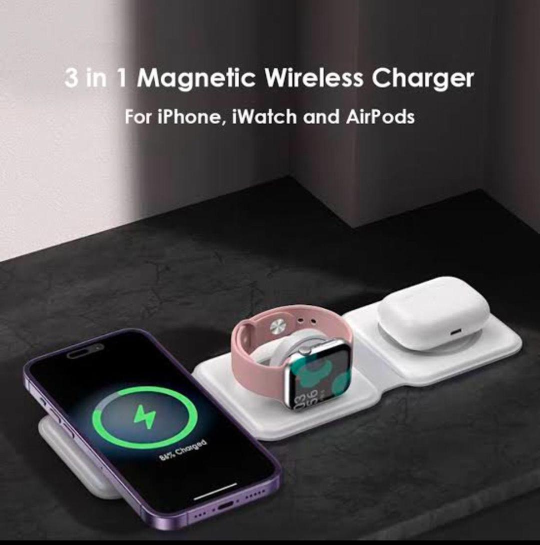 3 in 1 Wireless Charging Pad-15 Watts Power Hub 3 in 1 Magnetic Charging Pad